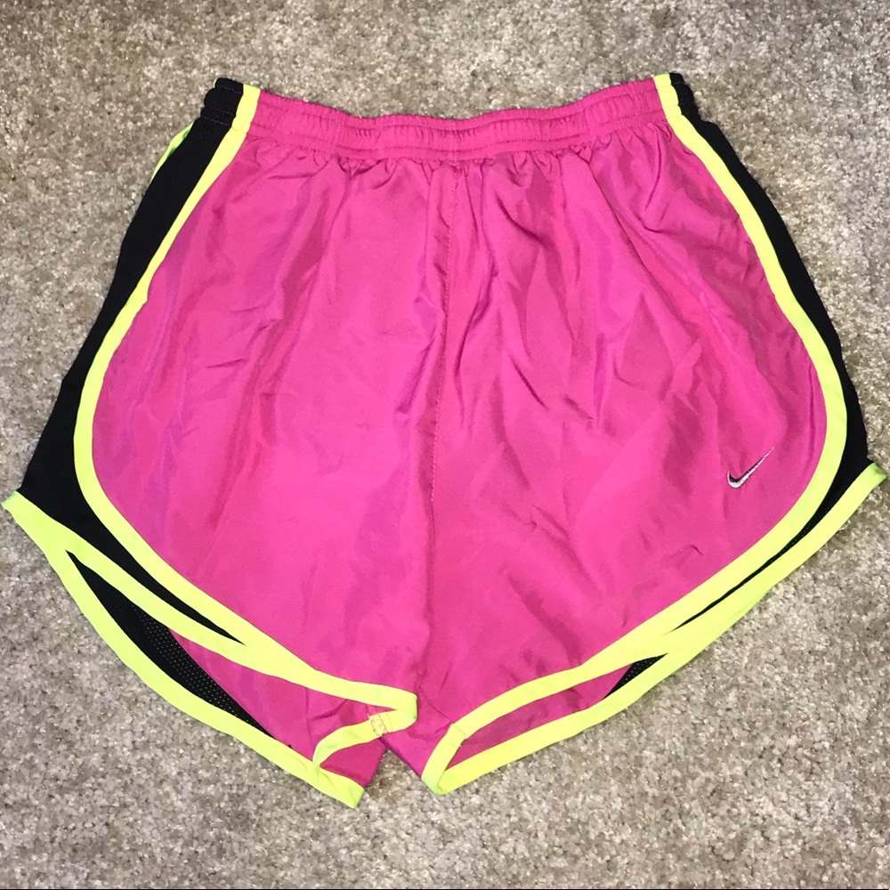 NIKE Running Shorts ⬇️SALE♥️ Open To All Offers